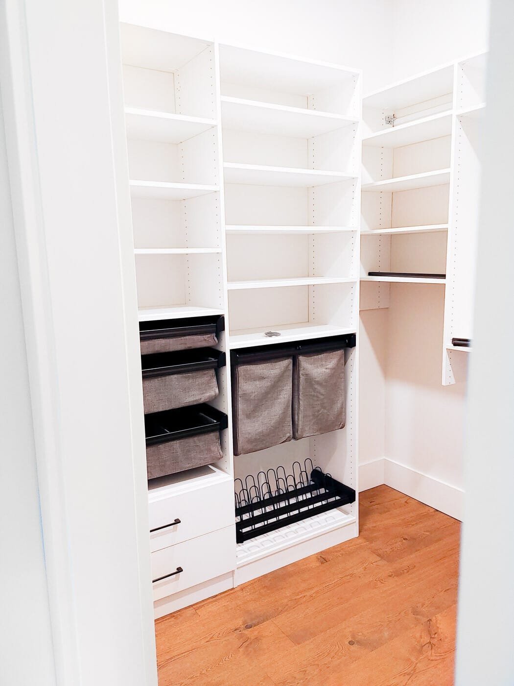 Walk-in Closet